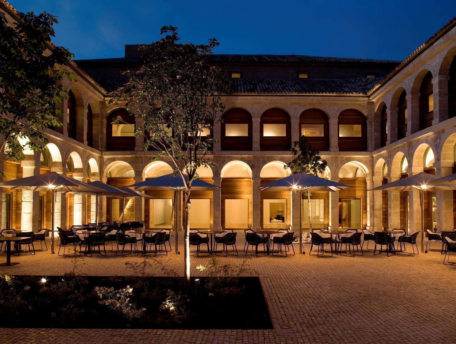 Parador de Alcalá de Henares Exterior foto