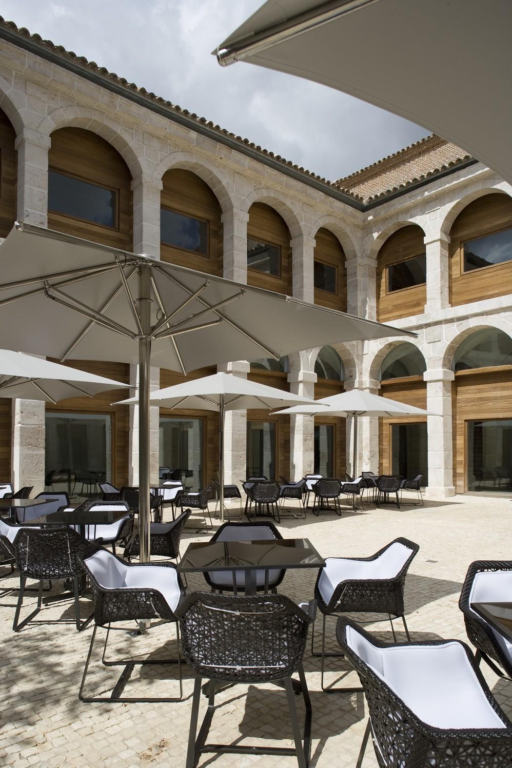 Parador de Alcalá de Henares Exterior foto